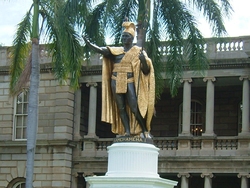 Oahu : Statue de Kamehameha Ier