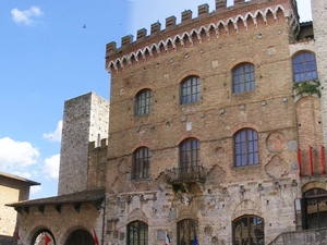 San Gimigniano : Plazzo Poppolo